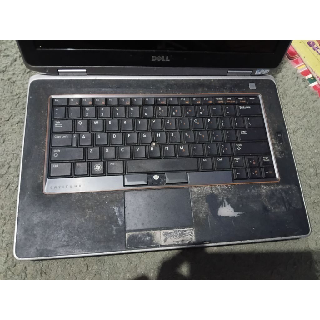 casing Laptop Dell