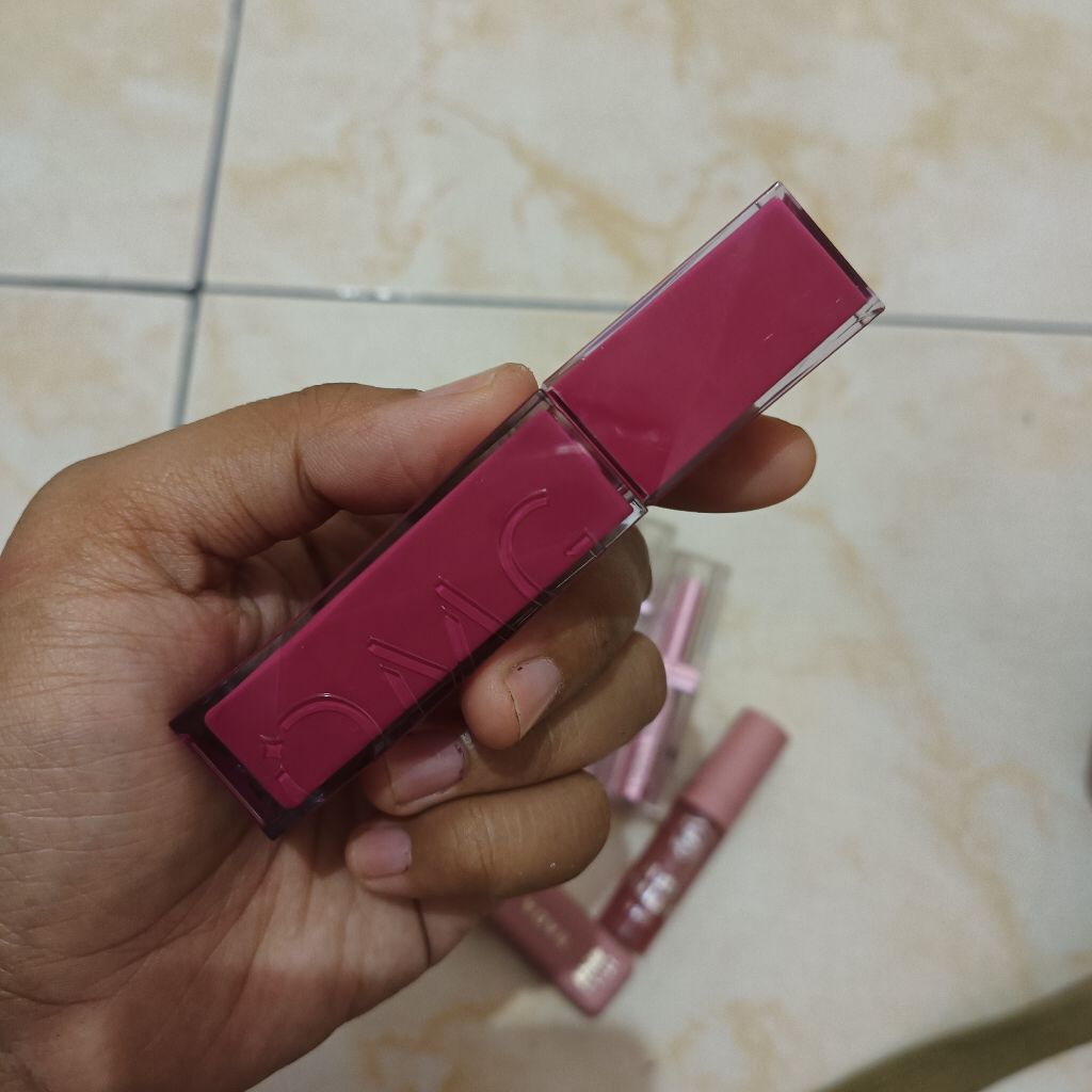 OMG lip Vinyl preloved murah