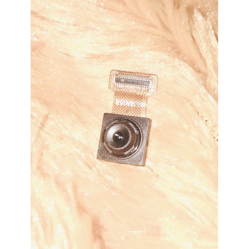 kamera depan oppo f9 copotan