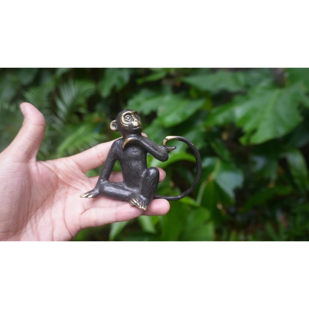 Patung Monyet Ekor panjang Duduk Bronze Kuningan Antik
