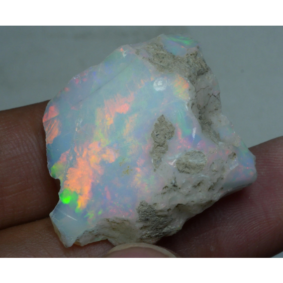 38.41 CRT ETHIOPIAN OPAL ROUGH WELO OPAL PLAY COLOR