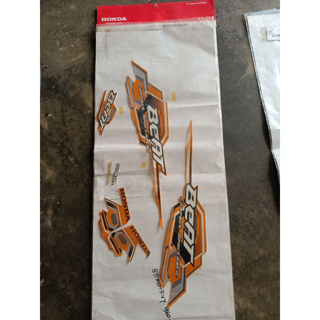 striping honda beat karbu tahun 2012. original AHM