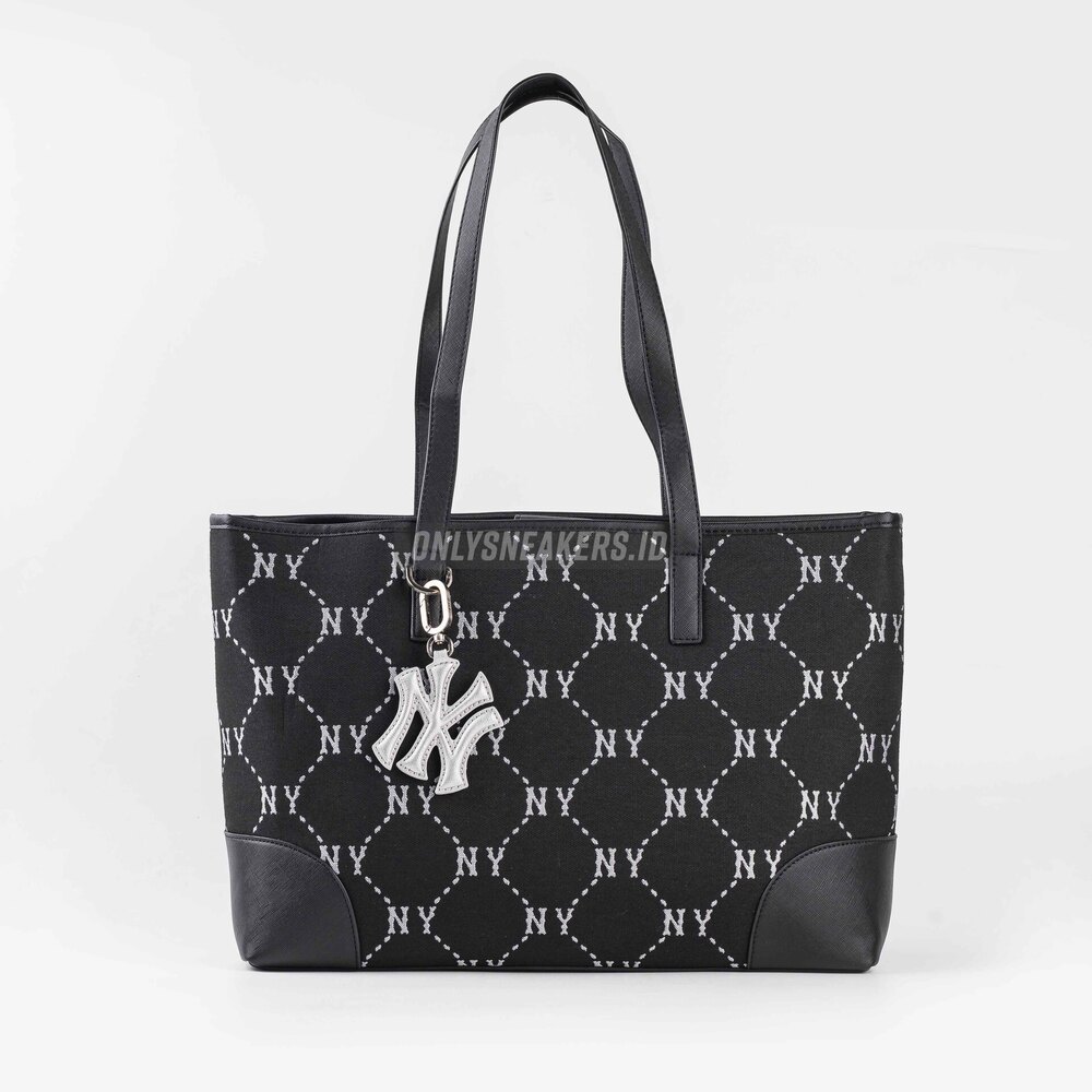 MLB NEW YORK YANKEES DIAMOND MONOGRAM JACQUARD LARGE TOTE BAG BLACK