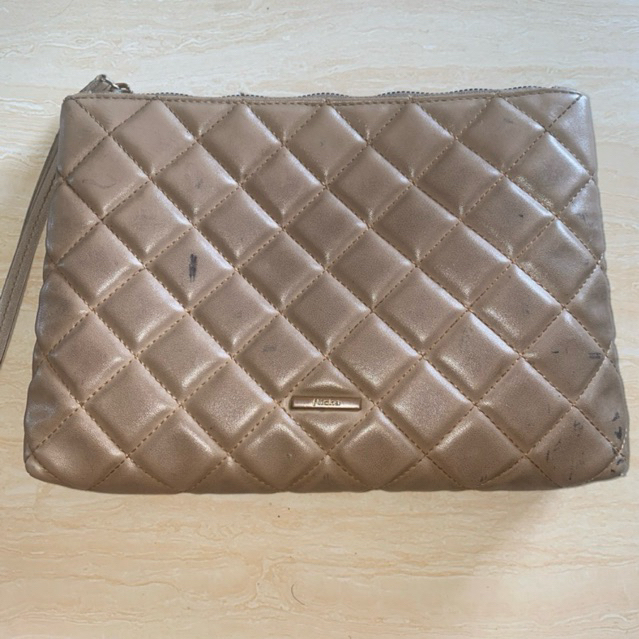 preloved clutch flicka