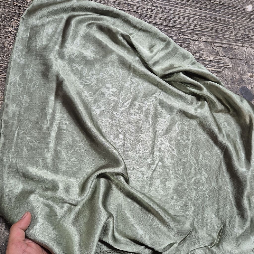Kain Silk Embos Premium Motif - Kain Silk Embos Garment Motif - Harga Tertera 0,5 Meter