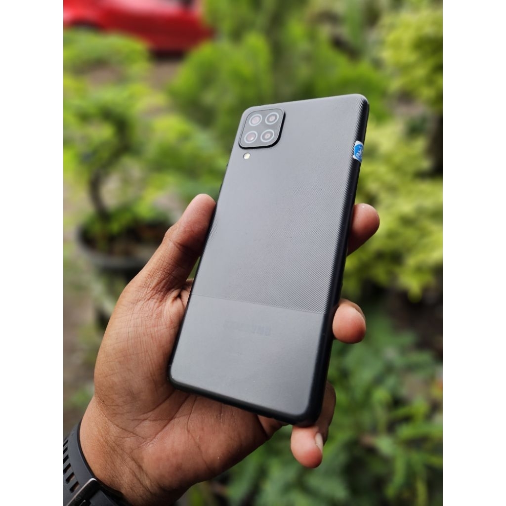 Samsung A12 ram 4 /128gb