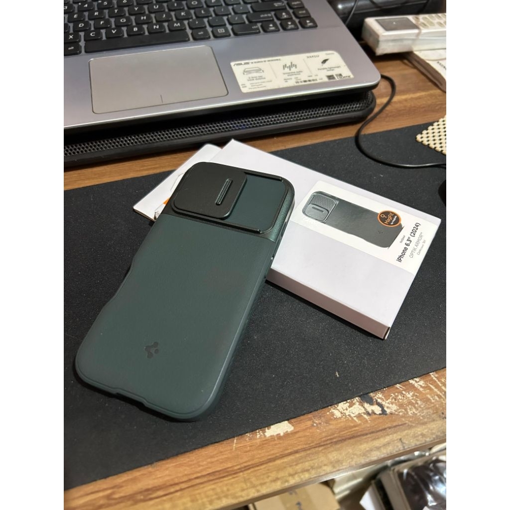 case iphone 16 pro. bekas review