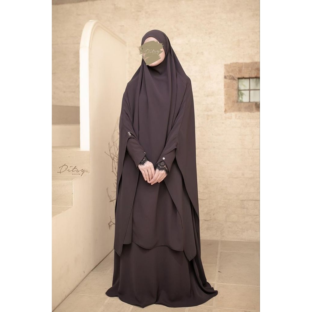 Ditsy Moslem Lelia Raina Vhaala Leona Lavenna