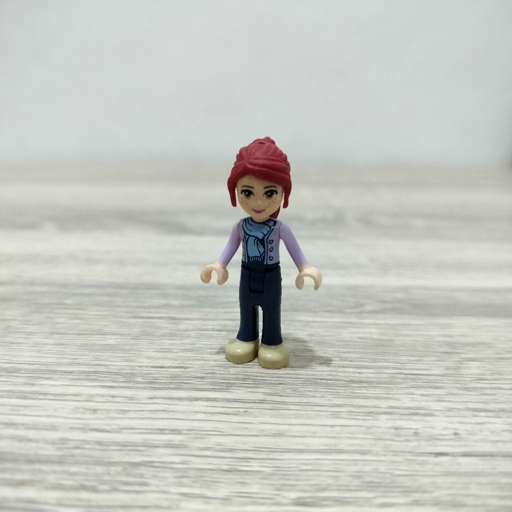 lego friends mia minifigure