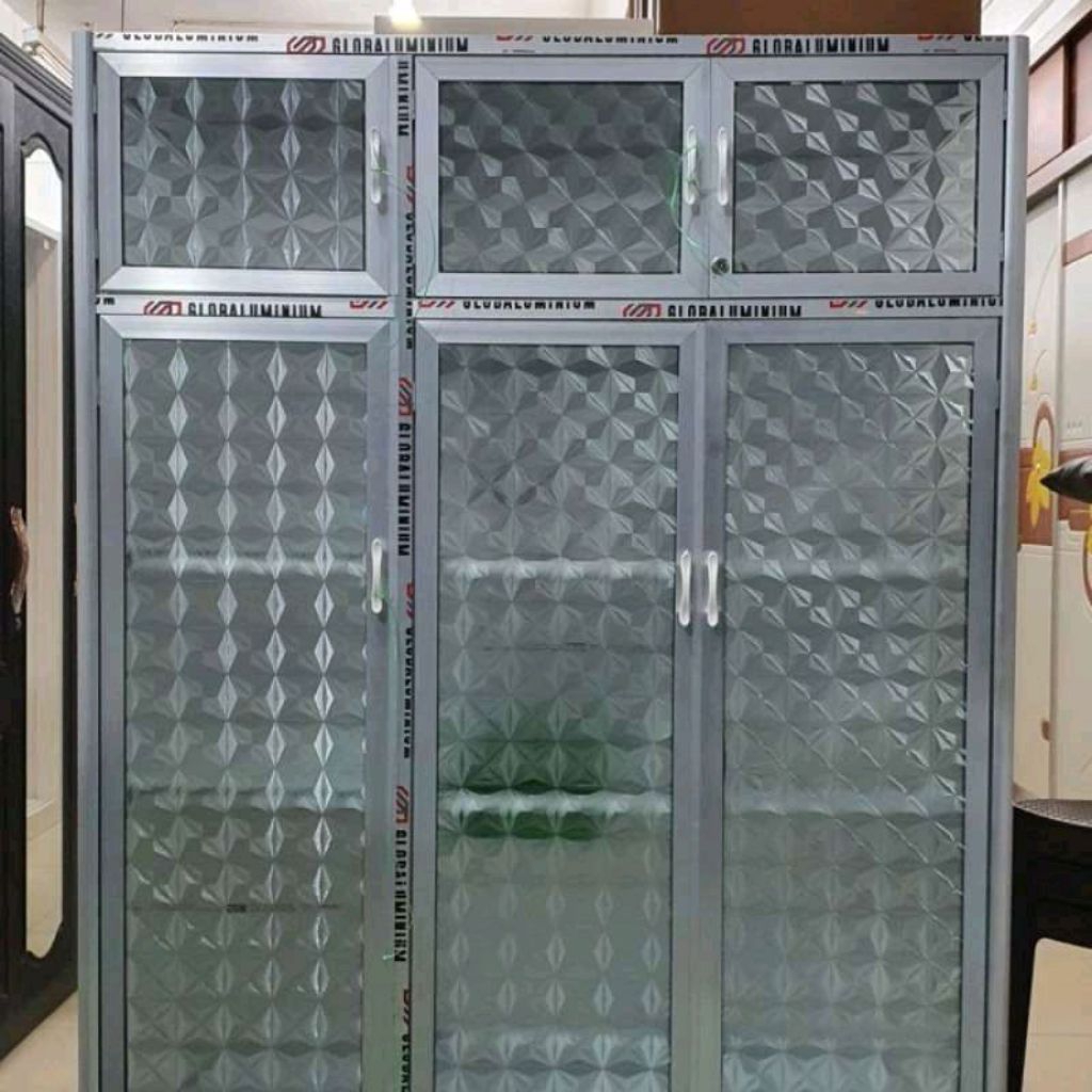 Batam -(Berhadiah Elektronik)Lemari Rak Piring 3 Pintu Kaca Polos 120 Alumunium Troli dengan Desain 