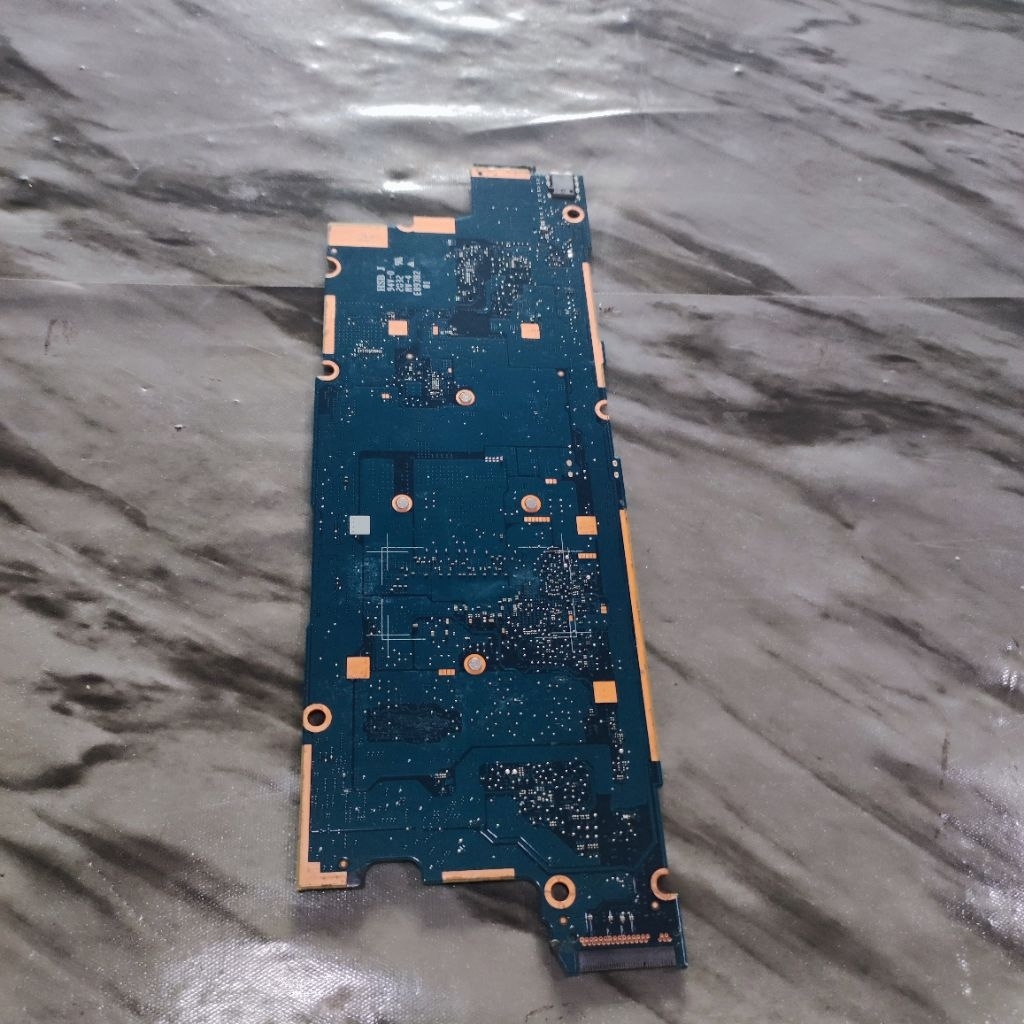 motherboard Mainboard Mobo mati laptop Lenovo yoga duet 7137-131 ML05