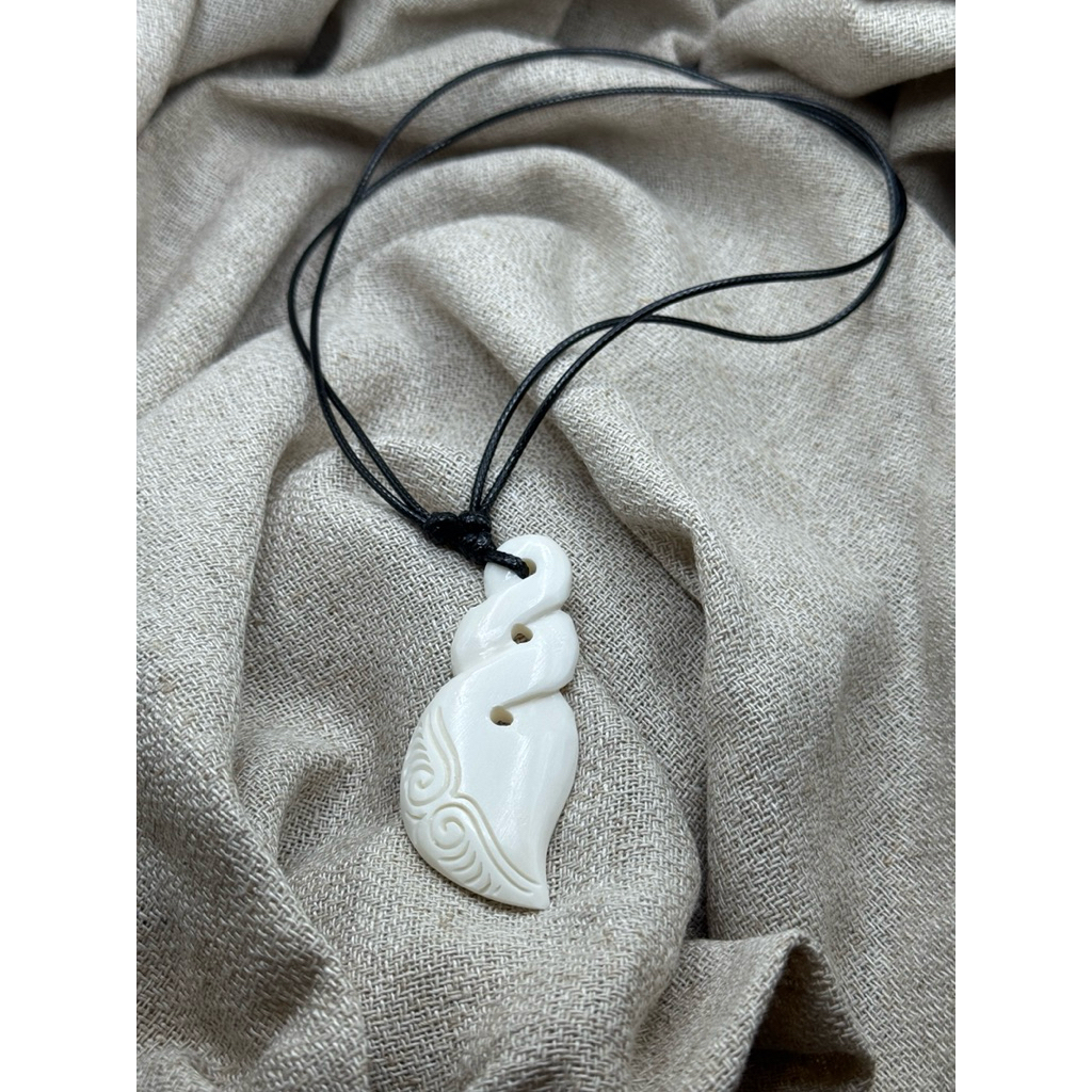 Kalung Tulang ukir Motif Etnik K19