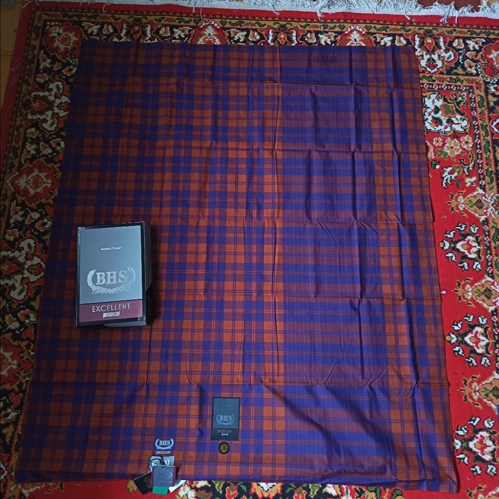 sarung BHS EXCELLENT SILVER & Bronze motif kotak-kotak