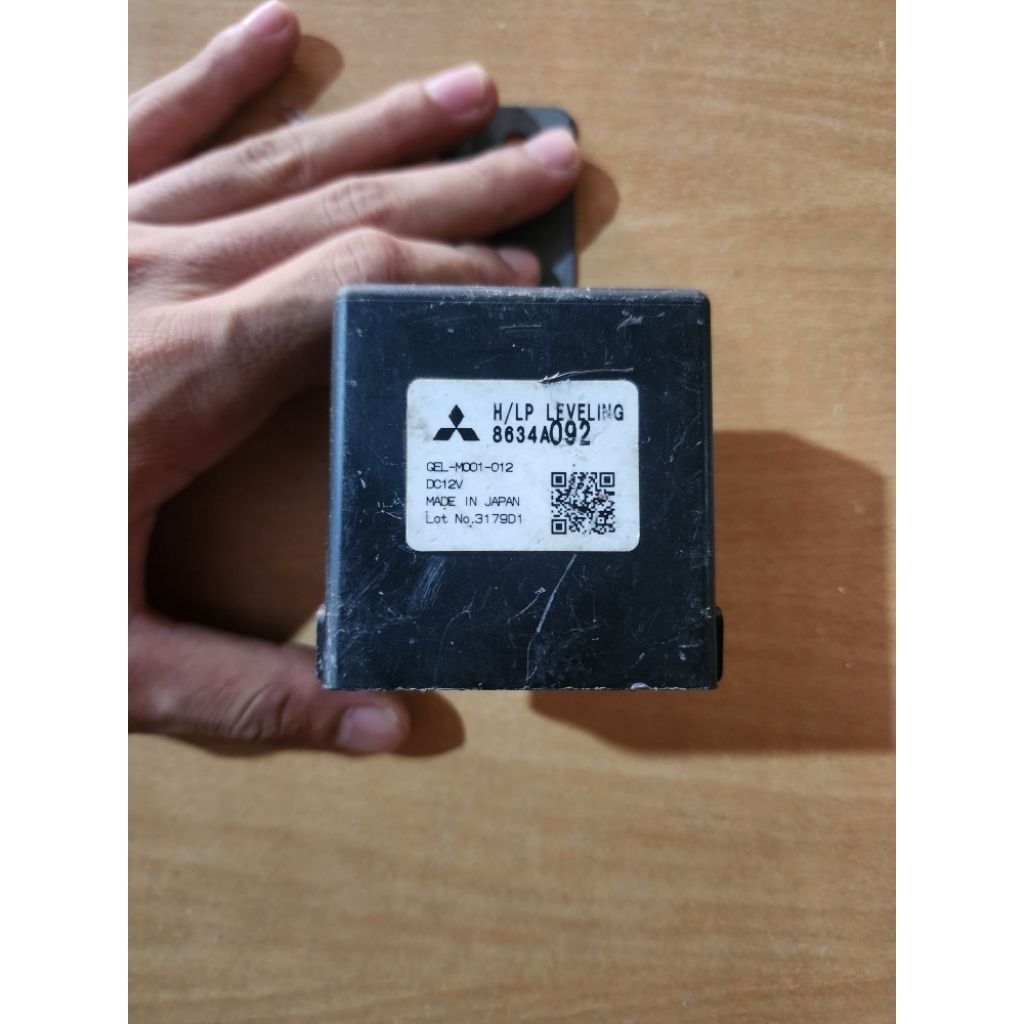Sensor Leveling Mitsubishi Pajero 8634A092