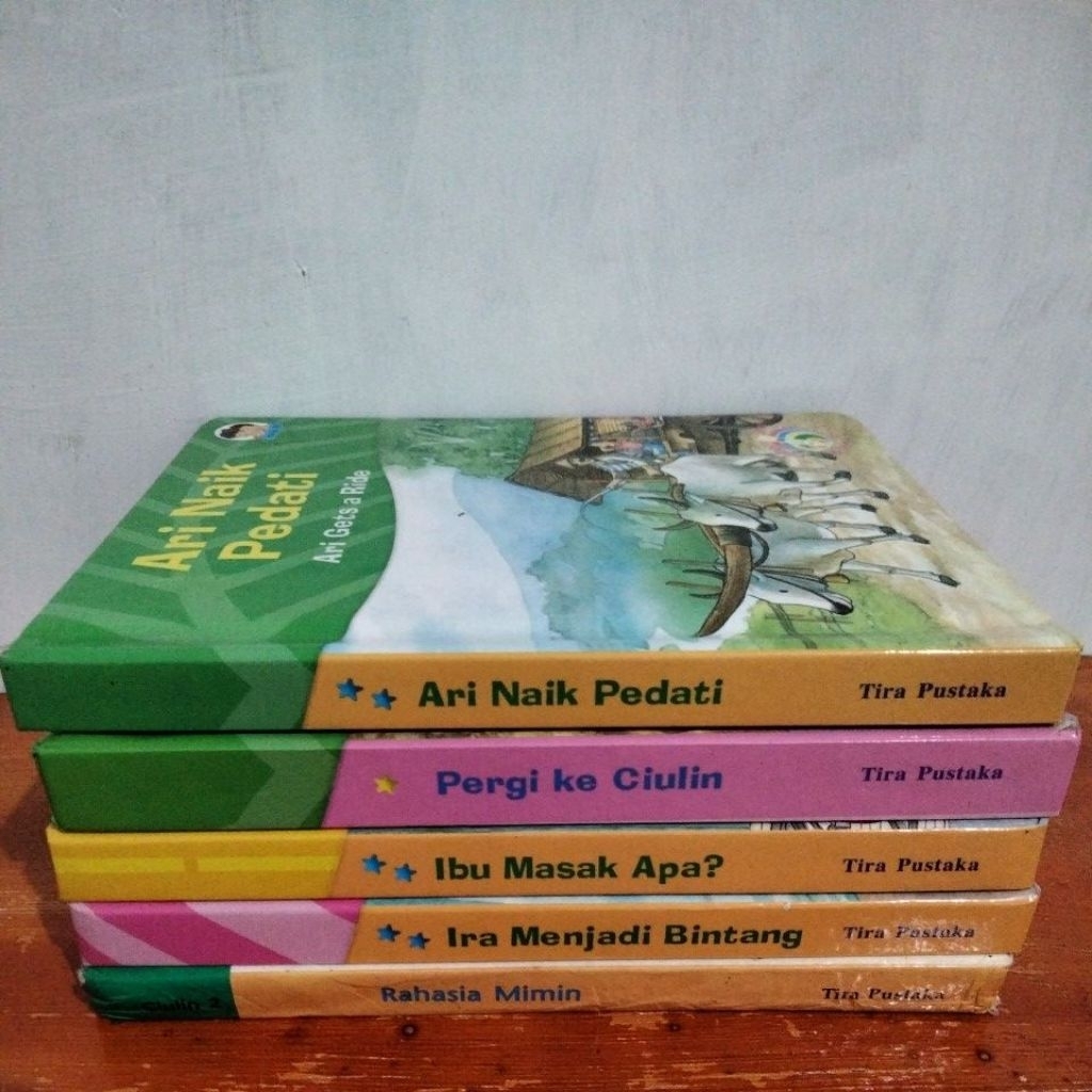 Pustaka Ira Ari Tira Pustaka