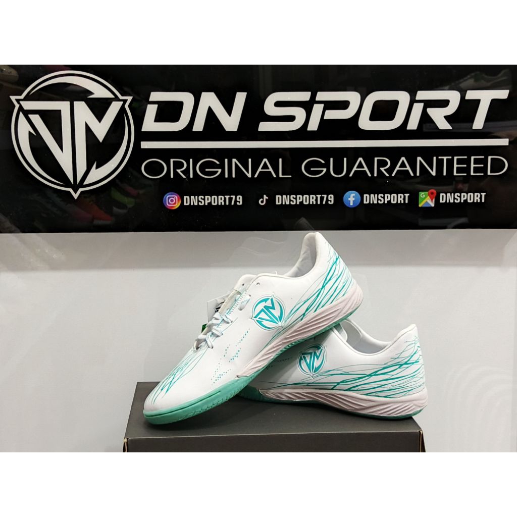 DNSPORT (ORIGINAL GUARANTEED) DN SOCCER FUTSAL KIDS SEPATU FUTSAL PUTIH TOSCA JUNIOR