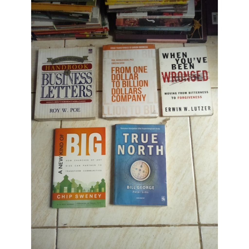 Buku Motivasi-Bisnis, HANDBOOK BUSINESS LETTERS, ONE DOLLAR TO BILLION DOLLARS, WRONGED MOVING BITTE