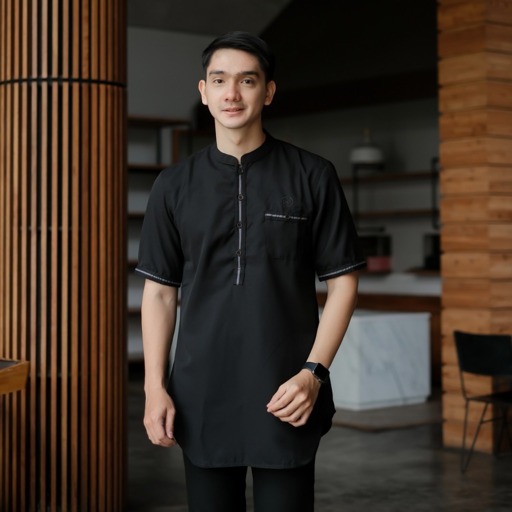 Baju koko atasan muslim pria model terbaru lebaran 2026