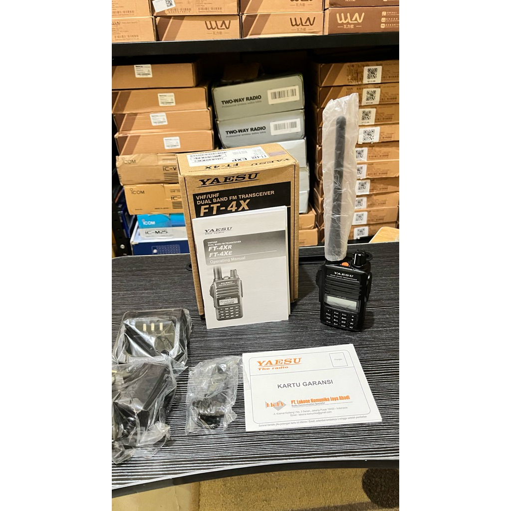 HT yaesu FT 4X dualband UHF VHF