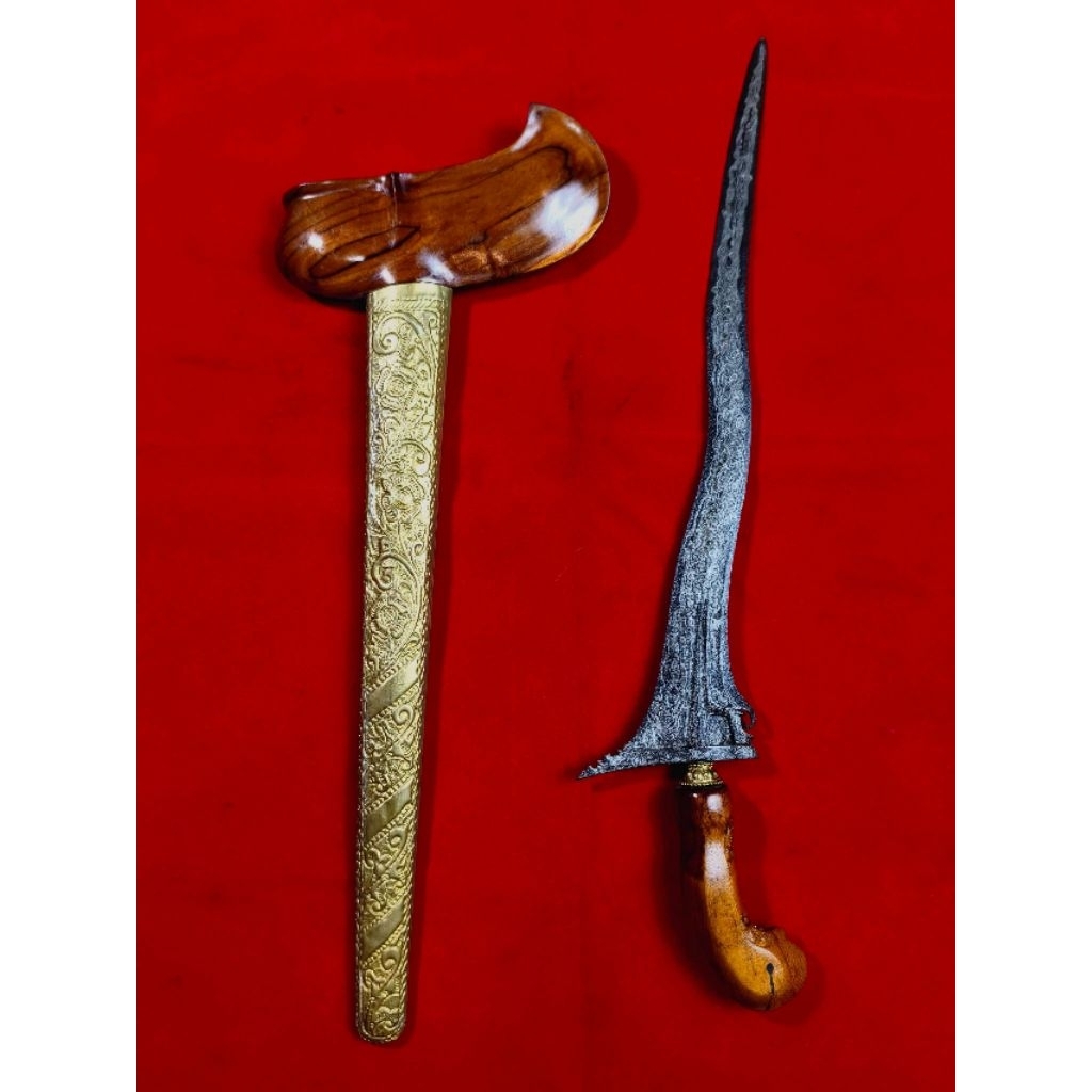 Keris Jangkung Luk 3 Pamor Pedaringan Kebak