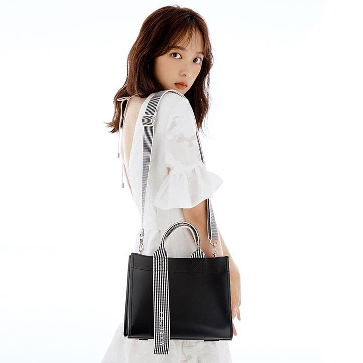 Preloved. Marhen J - Cindy Black