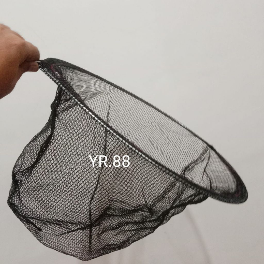 SEROK IKAN DAN UDANG SEMUA IKAN KECIL DAPAT  BAHAN WARING POLYNET HITAM