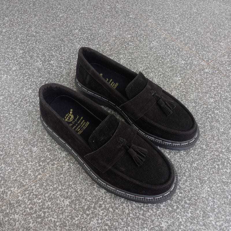 Sepatu Docmart Clarks Wallabee Suede Formal Pria / Sepatu Kulit / Sepatu Boots Pria Wallabe