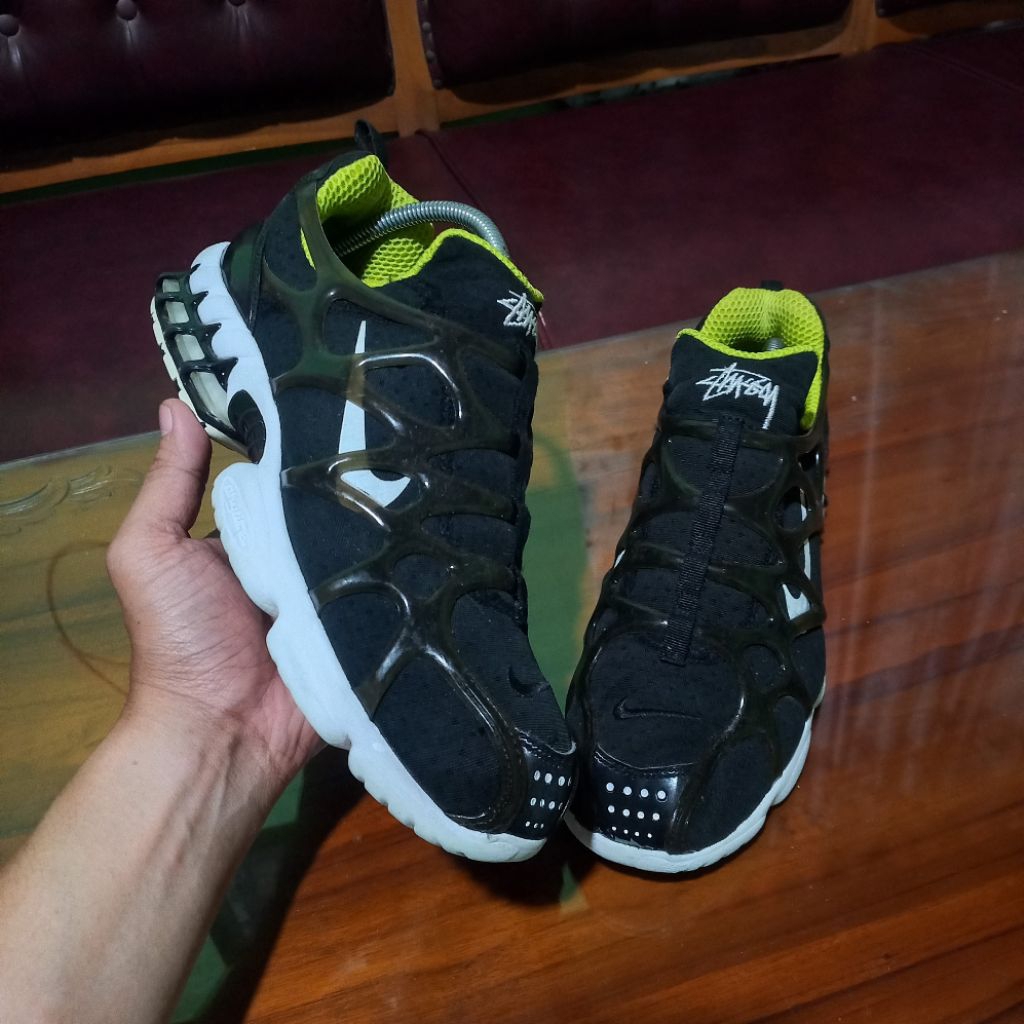 STUSSY X NIKE AIR ZOOM SPIRIDON KUKINI SEPATU SPORT SNEAKERS SECOND BRANDED
