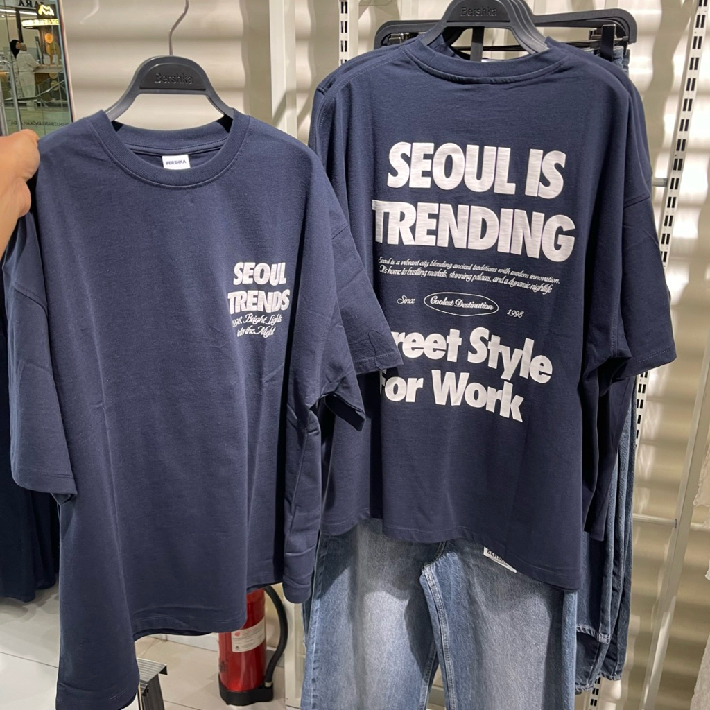 Kaus T-shirt BERSHKA Women Jastip (jasa titip)