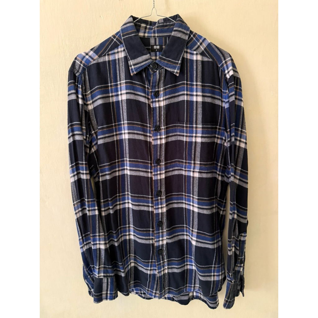Kemeja Uniqlo Flannel