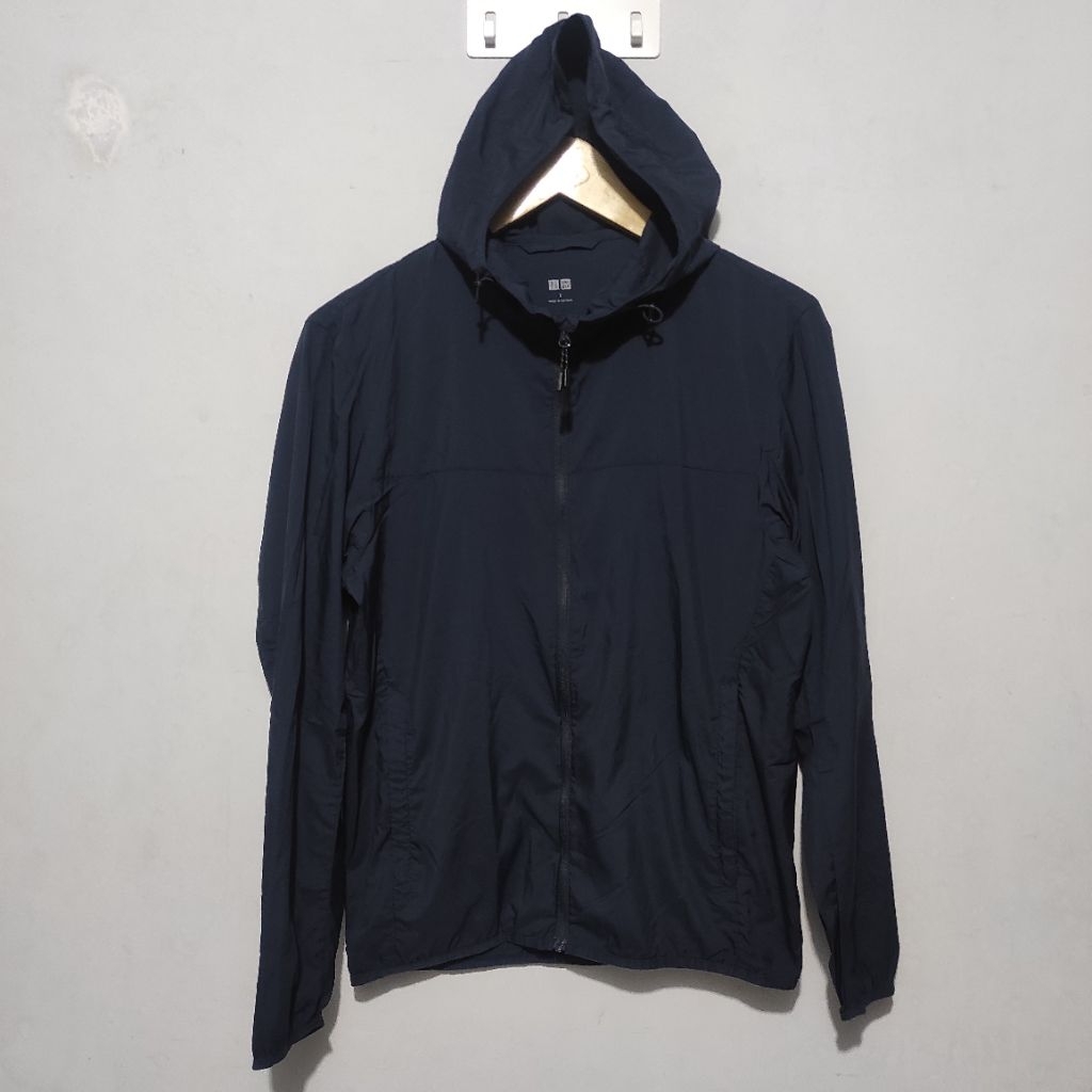 Uniqlo Running Lightweight UV Protection 3D cut Navy Parka Jacket S