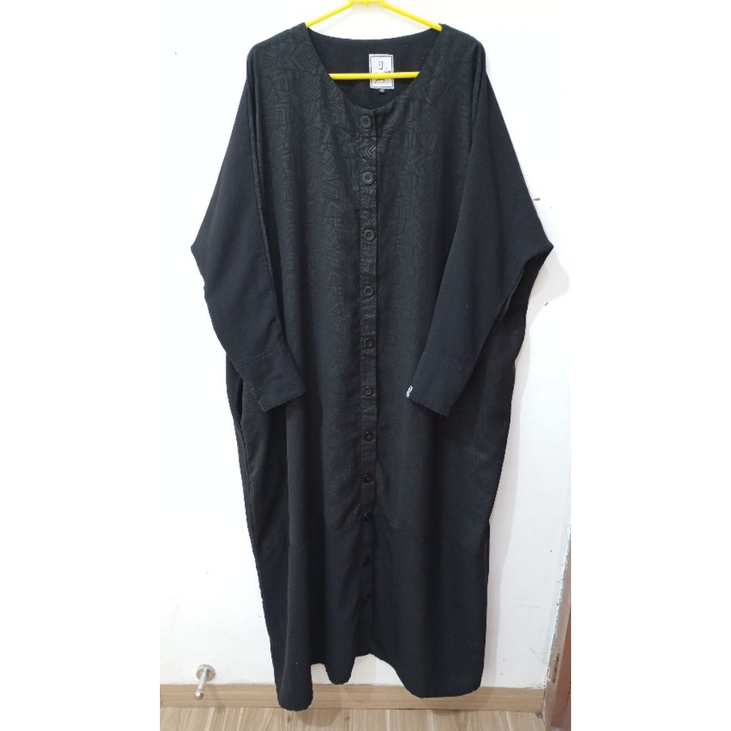 huda embos elmadina.abaya