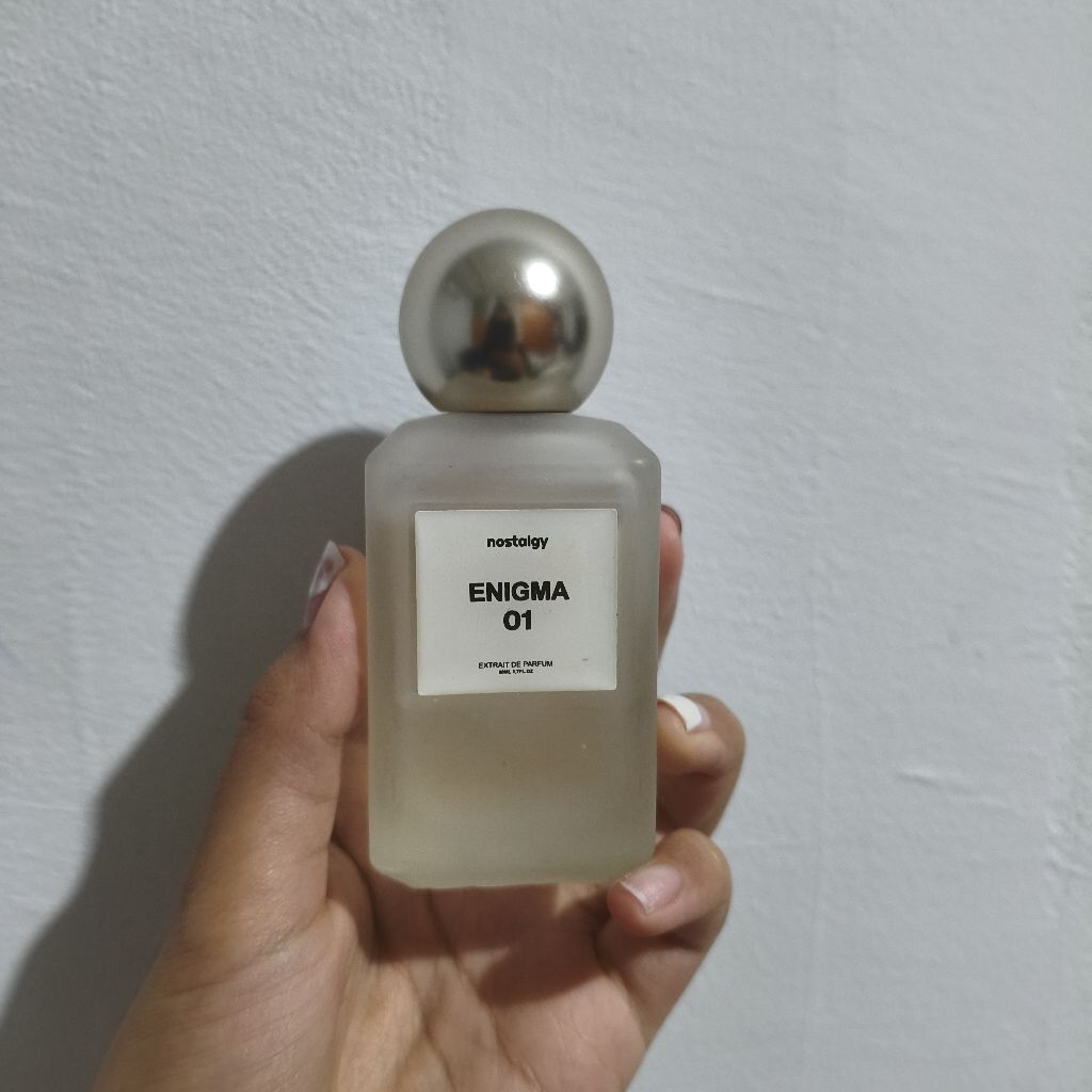 PRELOVED EXTRAIT DE PARFUME NOSTALGY ENIGMA 01 50ML