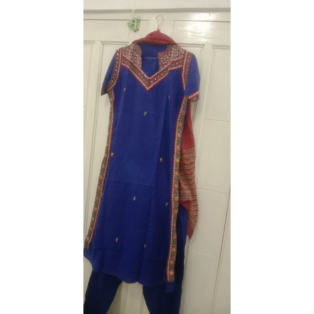 One Set Salwar kameez India  + pashmina India, Biru (preloved)