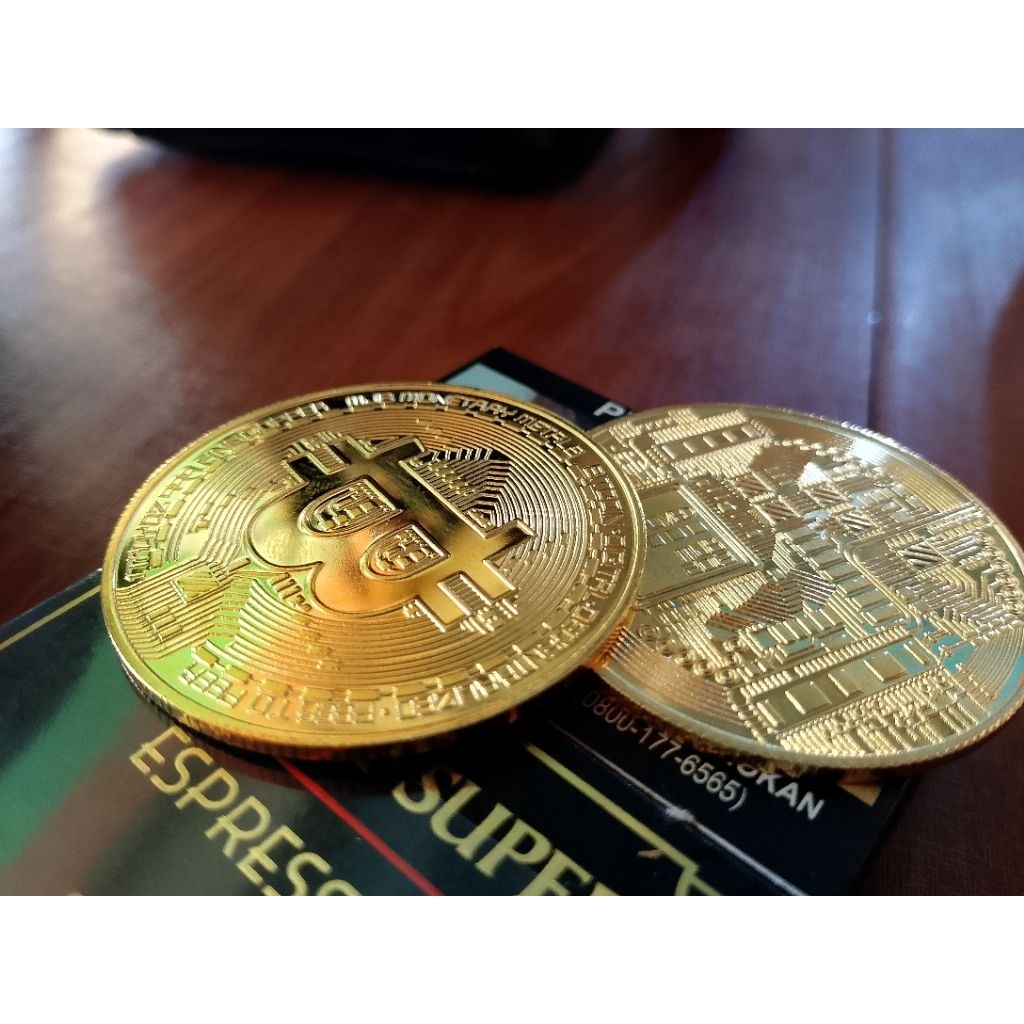 CRYPPTO BITCOIN REPLIKA BAHAN LOGAM