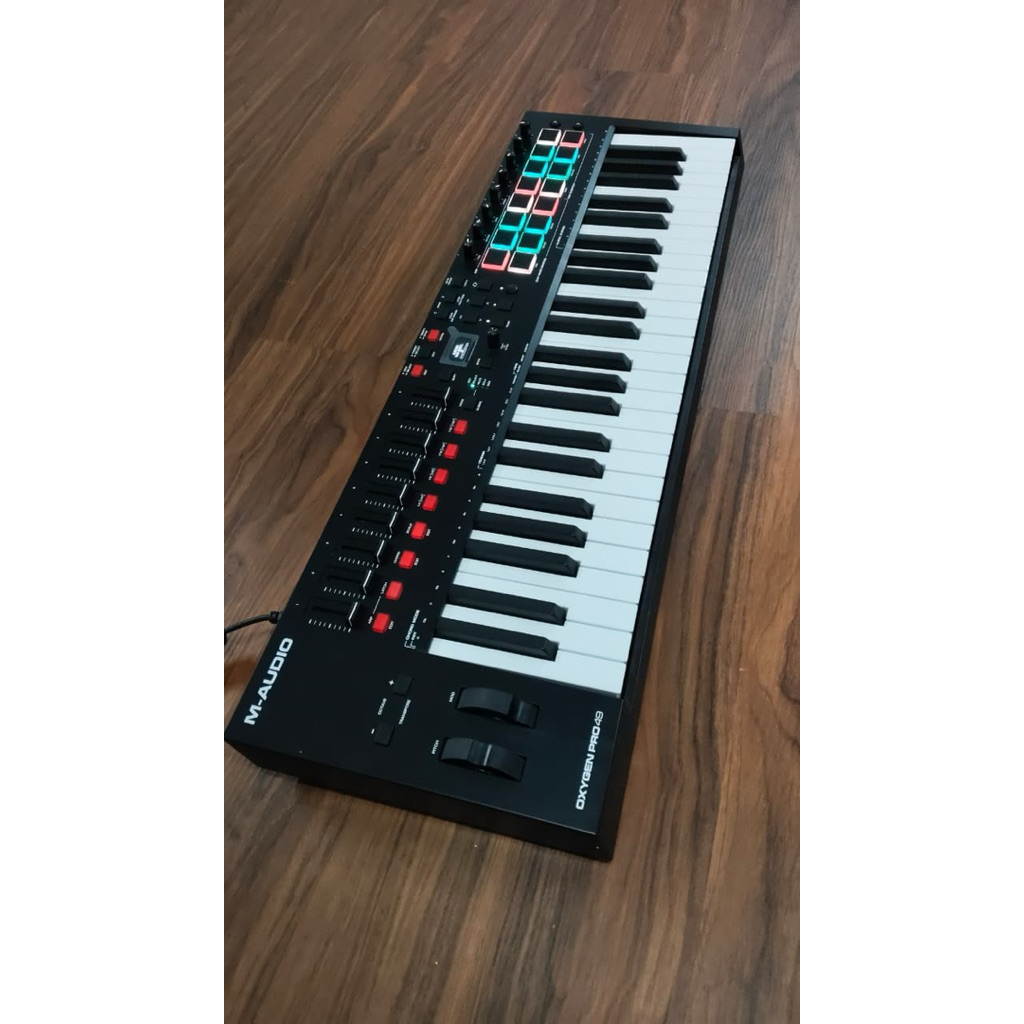 M-Audio Oxygen Pro 49 USB keyboard midi controller