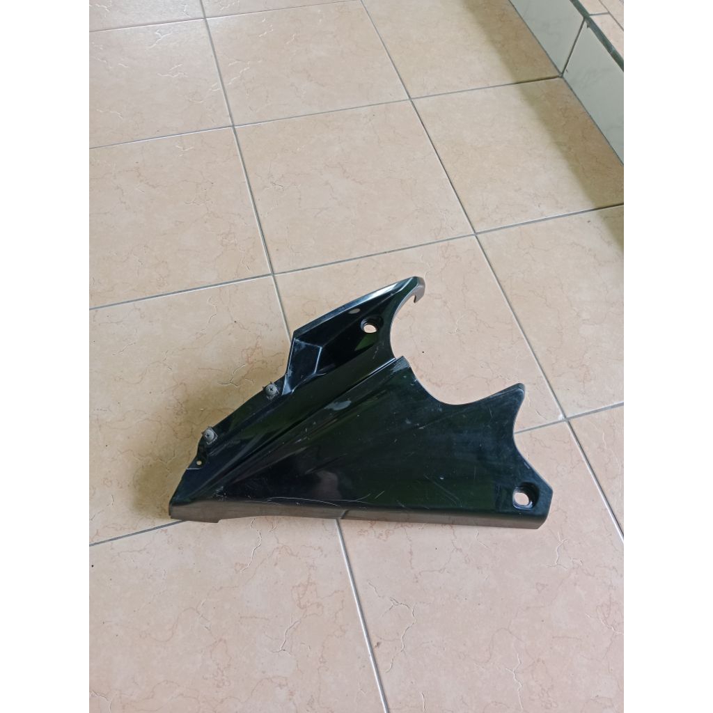 undercowl kiri Yamaha R15 old bekas original