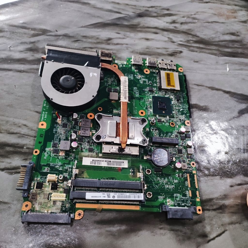 motherboard Mainboard Mobo normal laptop Toshiba L740 Intel core i3