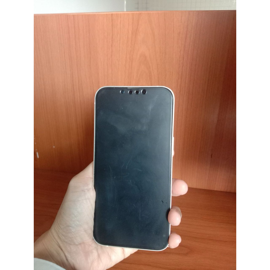 iphone 13 starlight 128 gb (preloved)