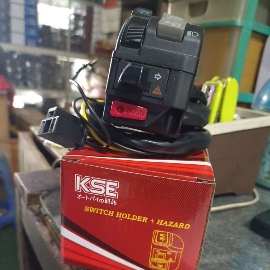 holder kiri vixion variasi bisa di pasang di semua motor