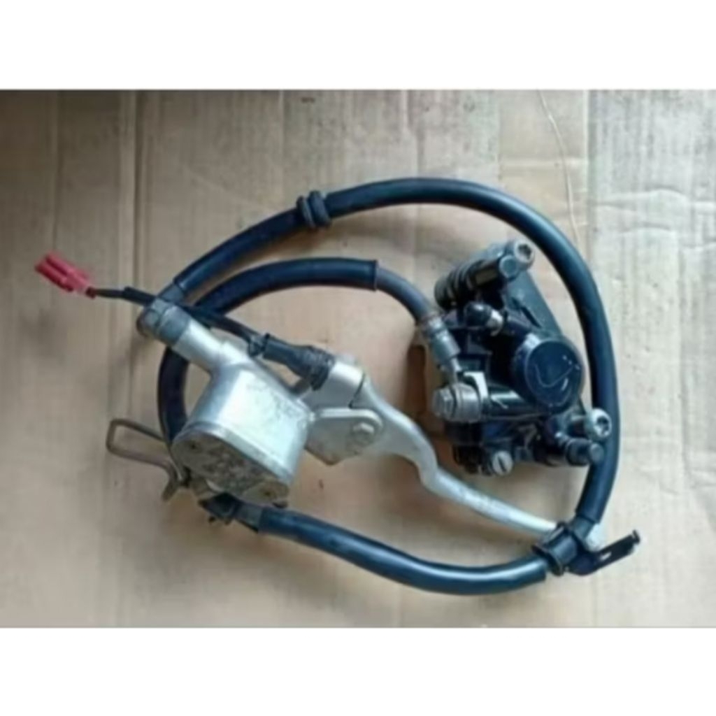 MASTER KALIPER CAKRAM DEPAN YAMAHA MIO J MIO GT SOUL GT FINO 115 SEKEN COPOTAN ORIGINAL