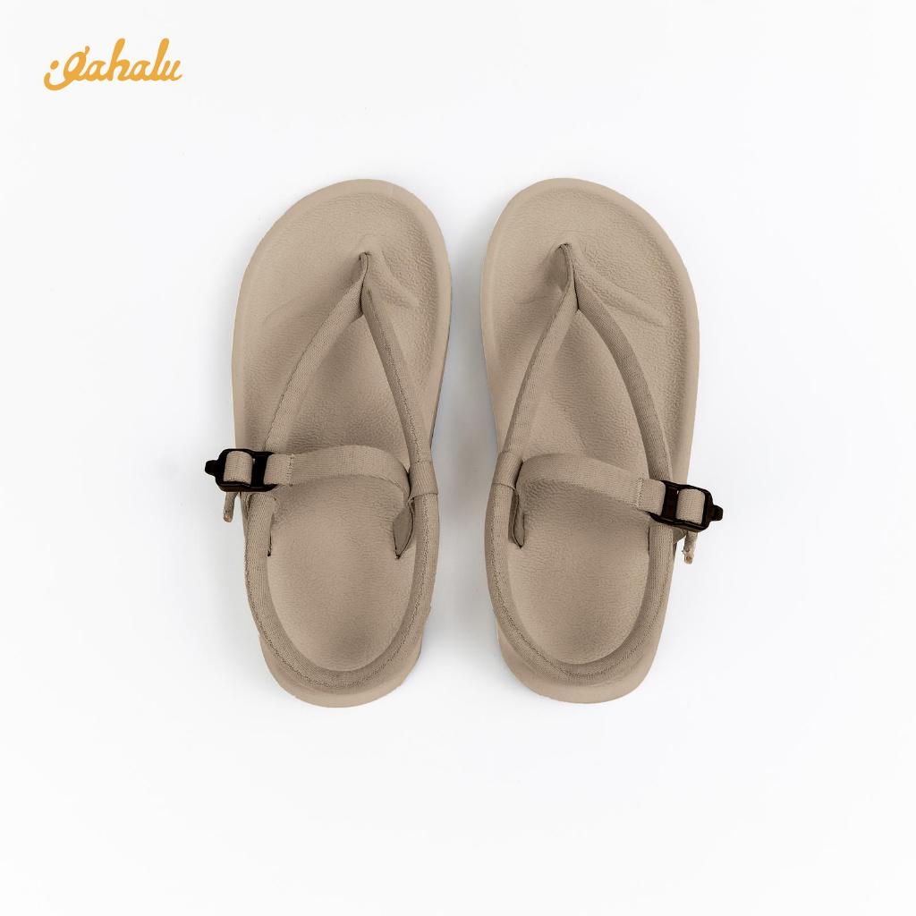 Sandal Gahalu Wakatobi Warna Sumba Tan