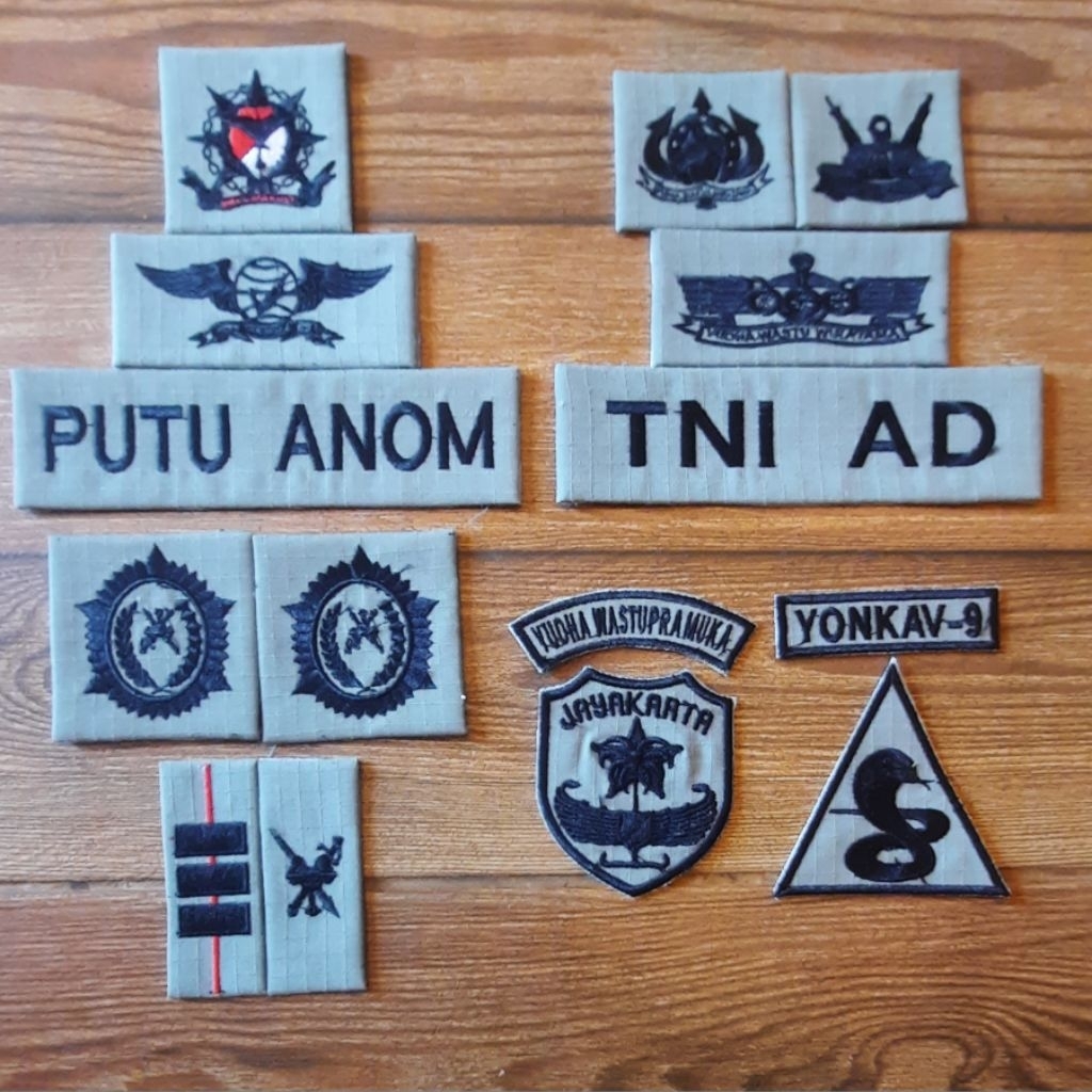 Brevet bordir tni warna sage