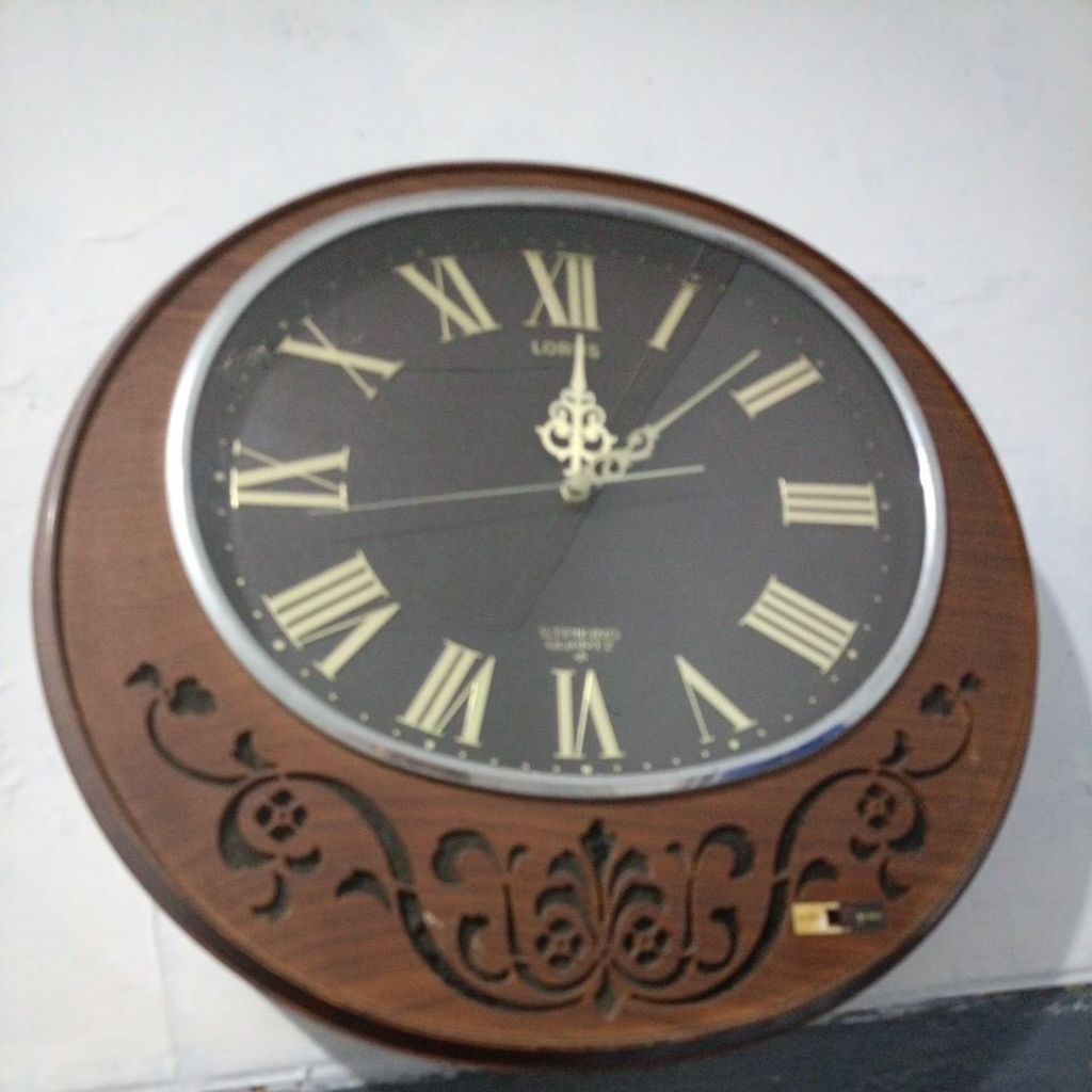 Jam Lorus Transistor Kriting