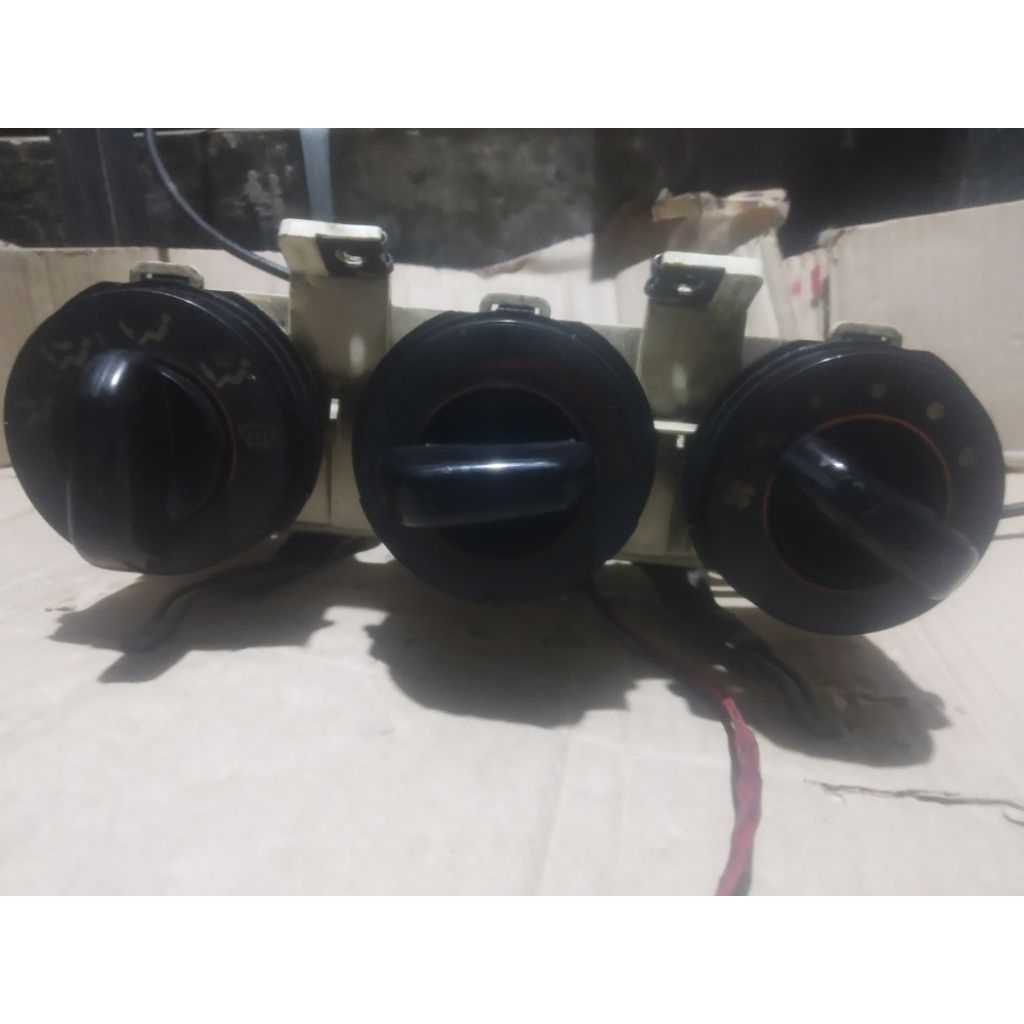 panel ac mitsubishi eterna