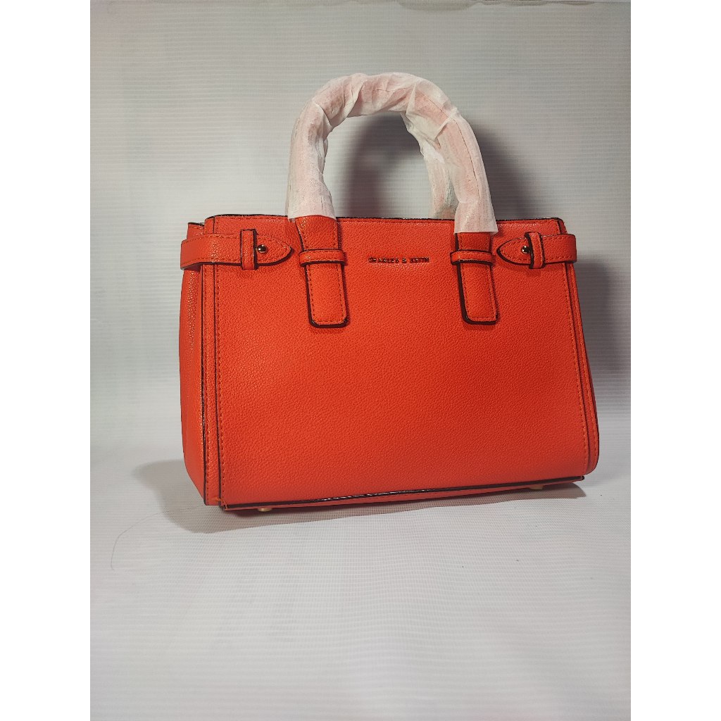 tas tangan handbag brand CHARLES & KEITH, bahan kulit warna orange