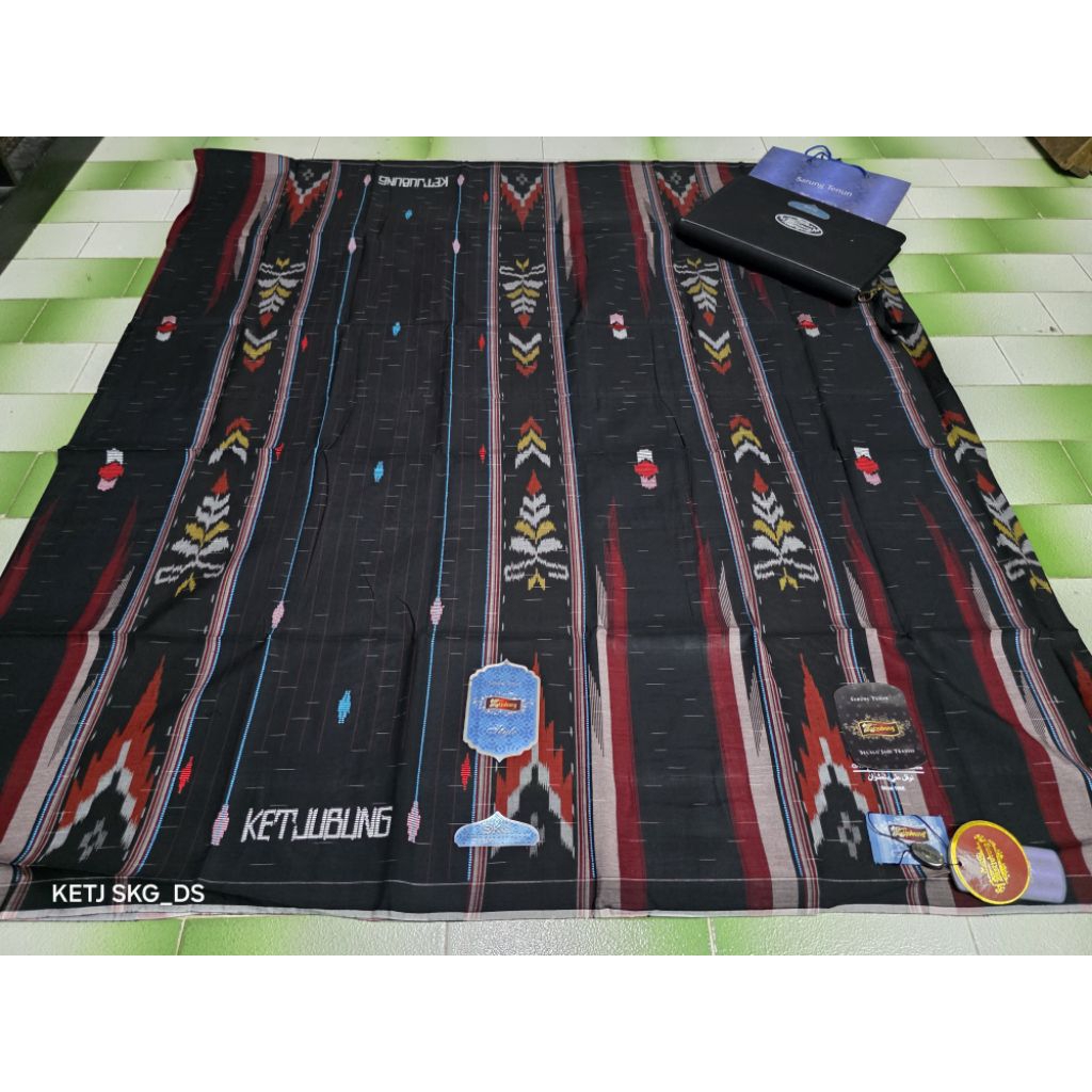 Sarung Ketjubung SKG Gold