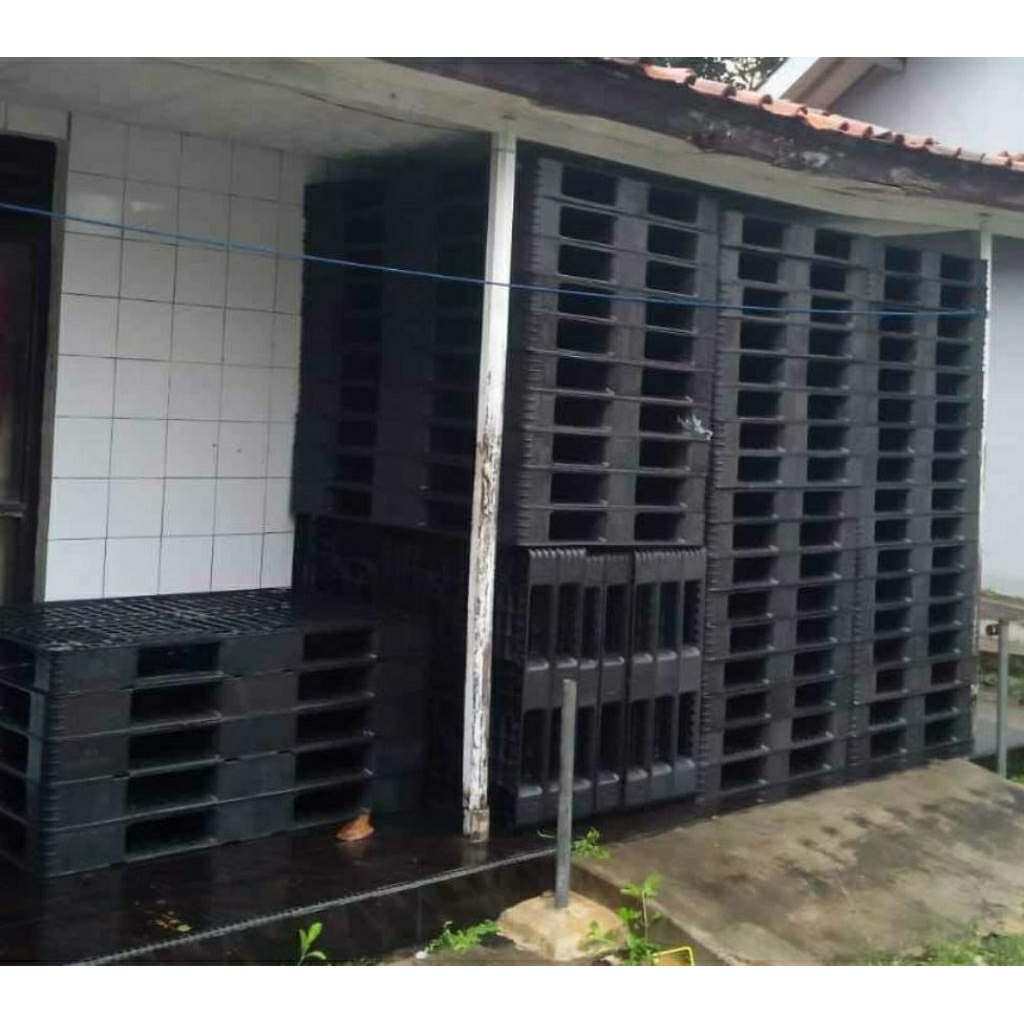 20 PCS PALET PLASTIK SECOND KONDISI 90-95%