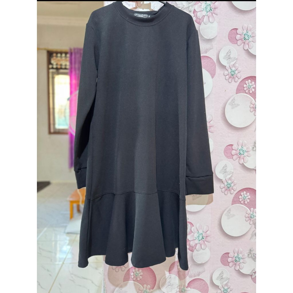 preloved tunik hitam ukuran m