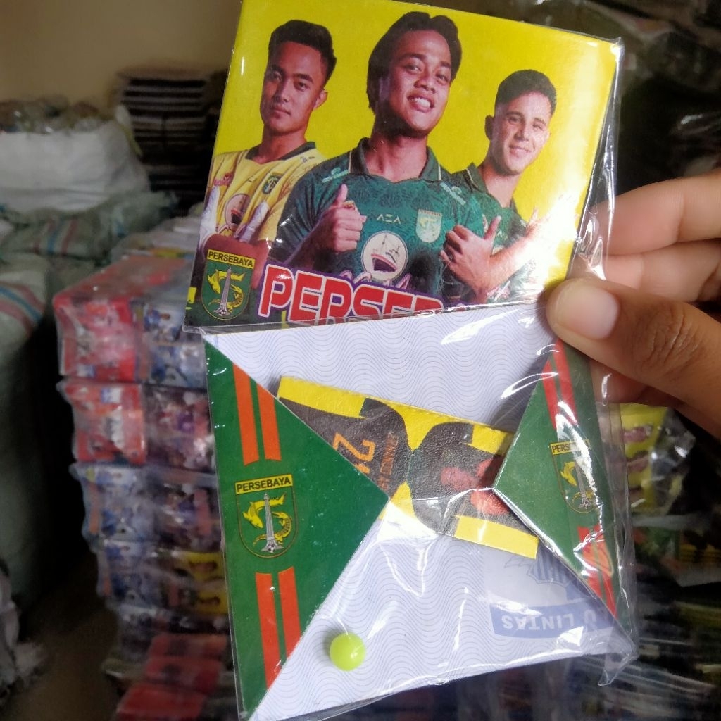 termurah 50 pcs mainan anak scoker mainan bola kertas